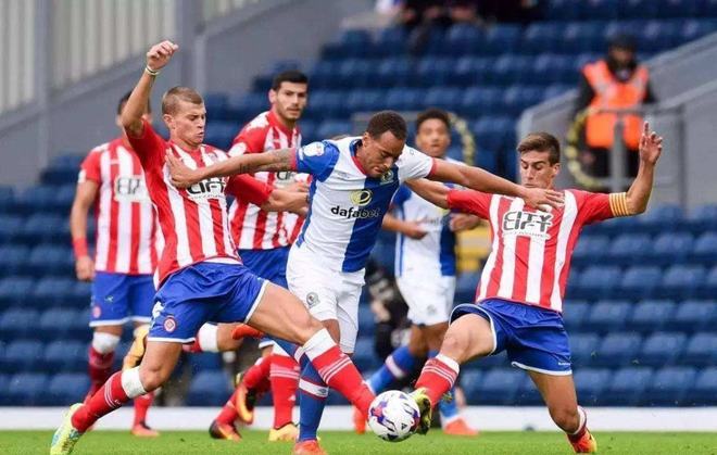 战术风格直 战术风格直