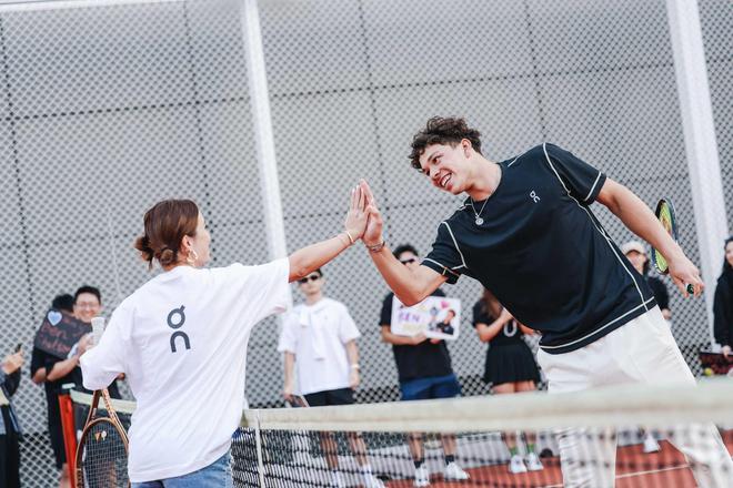 现吸引了全 现吸引了全